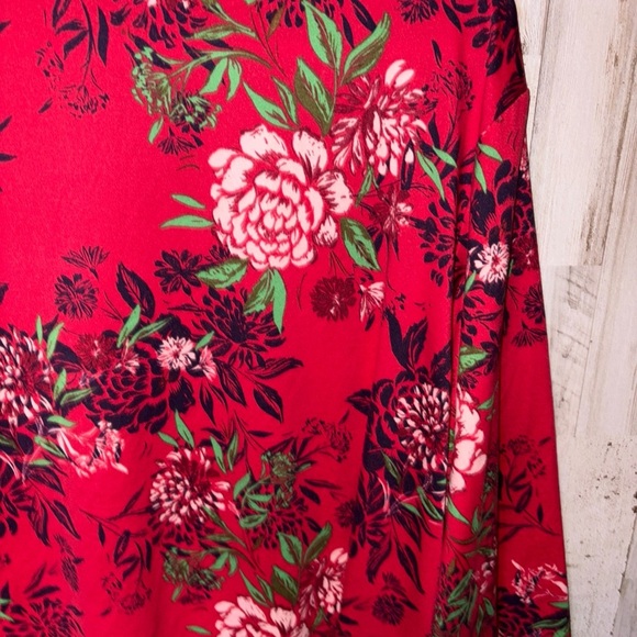 Pioneer Woman Shirt Size XXXL V-Neck Top Red Floral Country Ranch - Picture 14 of 14